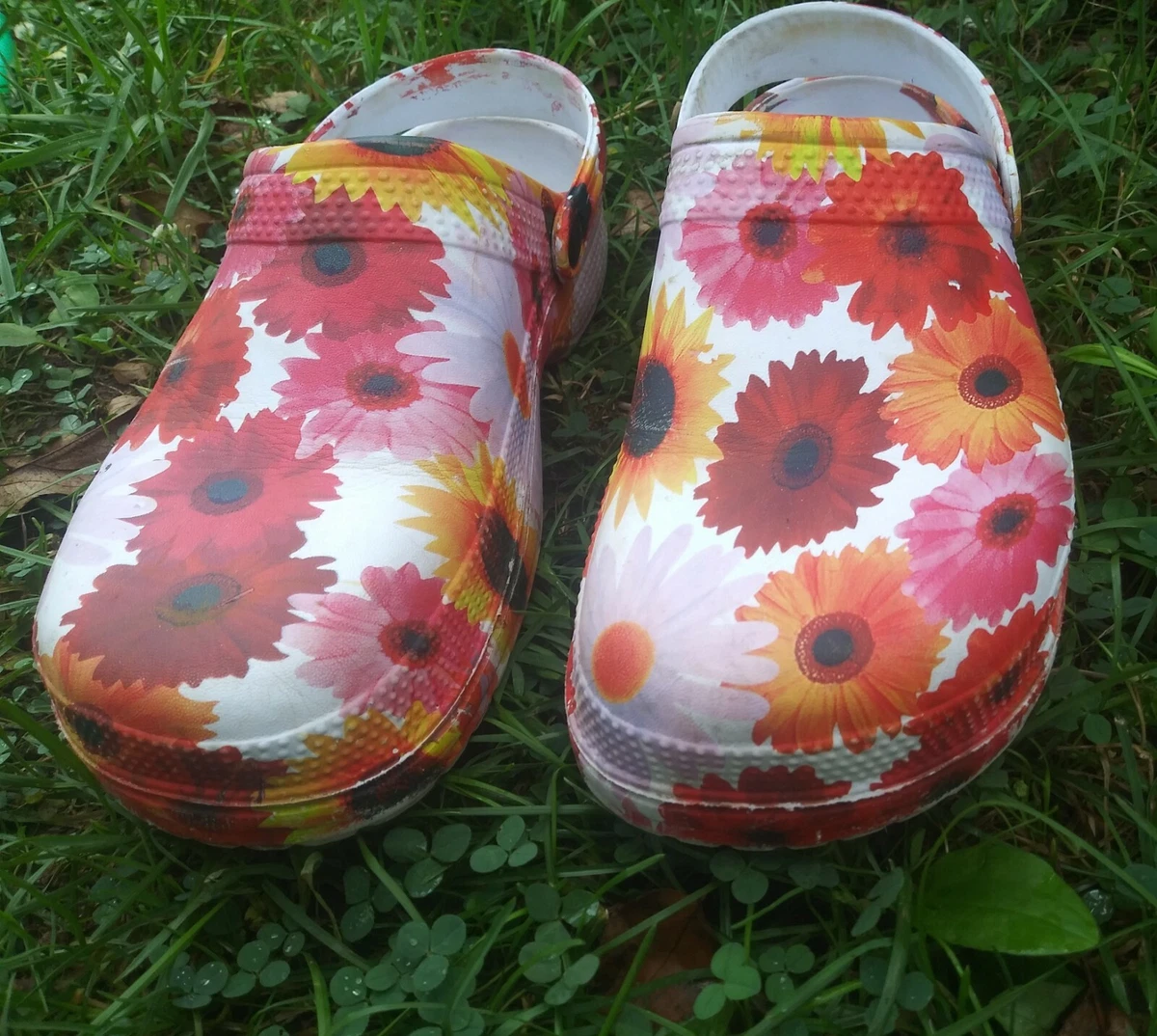 Crocs on sale garden shoes