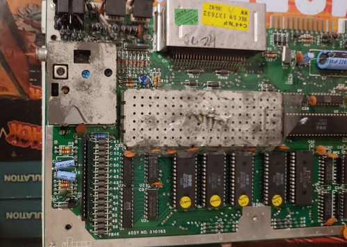Placa base Commodore +4 Plus/4 (no funciona) clásica 8 bits 0401 - Imagen 3 de 5