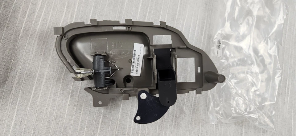 Kool-Vue Gray Inside Front Door Handle RH Full Size P/U 95-02 Suburban 95-99 Foto 4 de 4