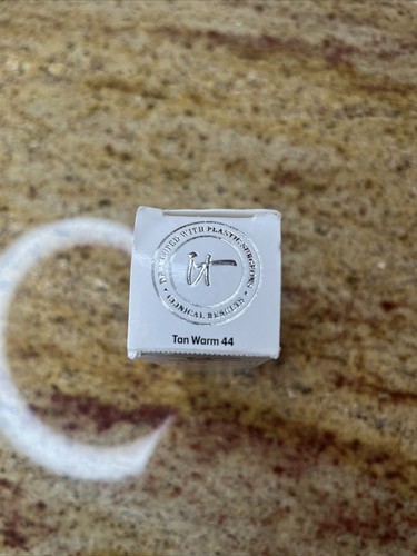 It Cosmetics Your Skin But Better Foundation + Skincare Tan Warm 44 NIB! - Picture 5 of 10