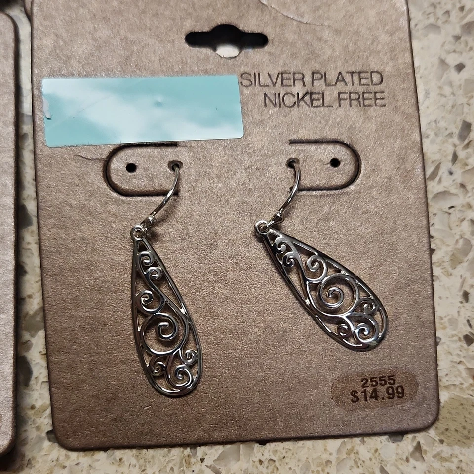 4 pares de pendientes colgantes plateados de circonita cúbica marca Target perla Foto 3 de 4