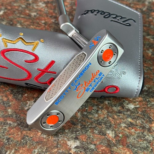Pintura Scotty Cameron 2025 Studio Style Newport Custom Gulf Livery 34"/354 g - Imagen 2 de 10