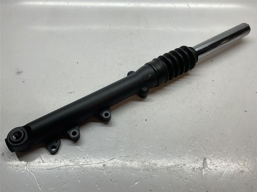 2017 Triumph Bonneville Bobber Left Fork - T2045031 - Picture 2 of 7