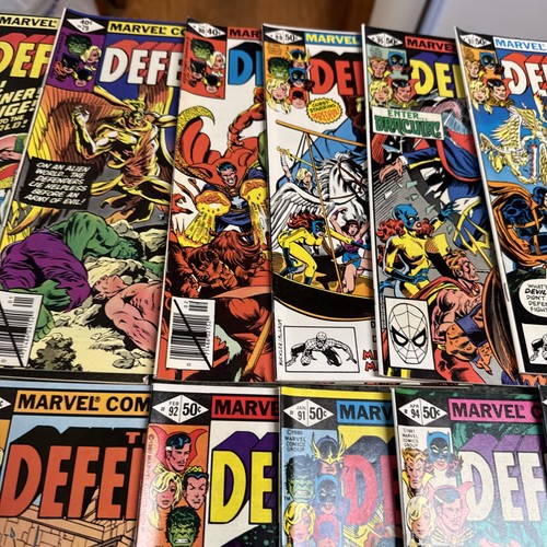 26 , Hulk, Silver Surfer The defenders comic book vintage lot Marvel - Picture 3 of 15