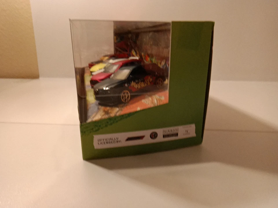 Majorette Graffiti 5 Set 1:64 Diecast Car New In Package - Image 4 of 4