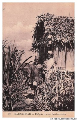 CAR-AGIP13-0762-MAGAGASCAR - Kinder Und Motiv B A B E T S I M I S A R A K A R A