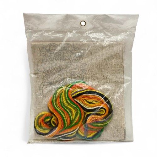 Vintage Floral Crewel Kit Spinnerin Stitchery Flower Basket - 第 3/6 張圖片