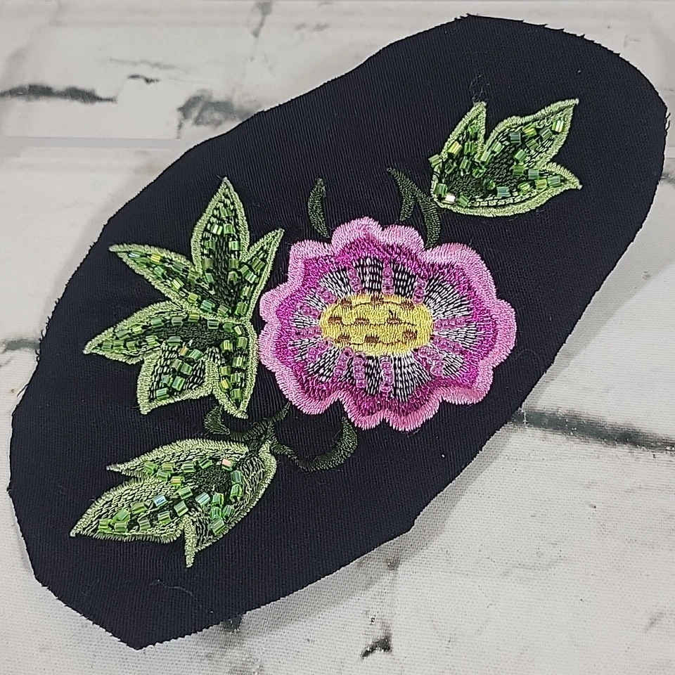 Lote de 5 parches vintage de apliques florales bordados con lentejuelas artesanías recuperadas Foto 4 de 4