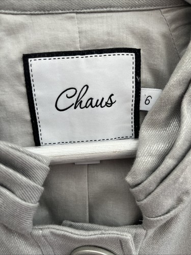 CHAUS schimmernde silberne Jacke mit Knopfleiste Taille zum Binden geraffter Ausschnitt Größe 6 - Bild 5 von 5