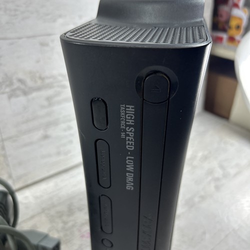 Consola XBOX 360 Joint Task Force COMO ESTÁ SOLO PARA PIEZAS - SIN PROBAR - Imagen 3 de 13