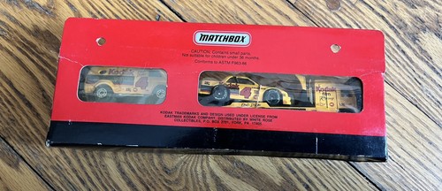 Matchbox Super Star Team Convoy Ernie Irvan Kodak Racing 1/64 Vintage 1991 - Imagen 2 de 2