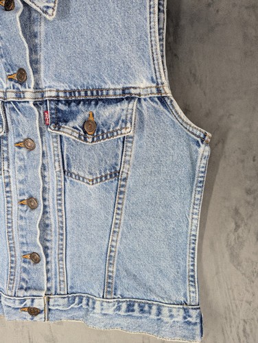 Chaleco vaquero vintage Levi's para mujer talla pequeña calce ajustado algodón botón chaleco de batalla - Imagen 2 de 9