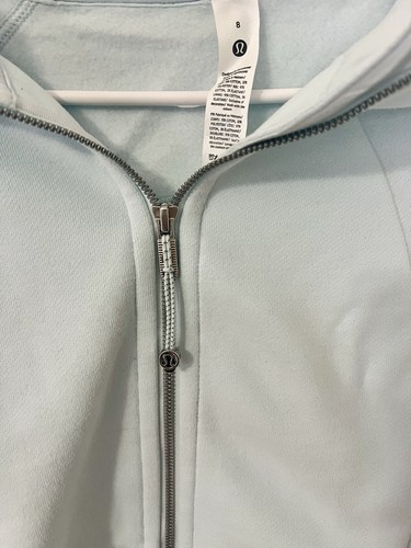 Lululemon Scuba kurz geschnittener Hoodie mit durchgehendem Reißverschluss in transparentem Blau Größe 8 - Bild 7 von 8