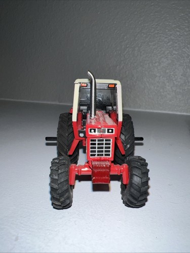 ERTL 1/64 1486 International- Custom - Picture 2 of 4