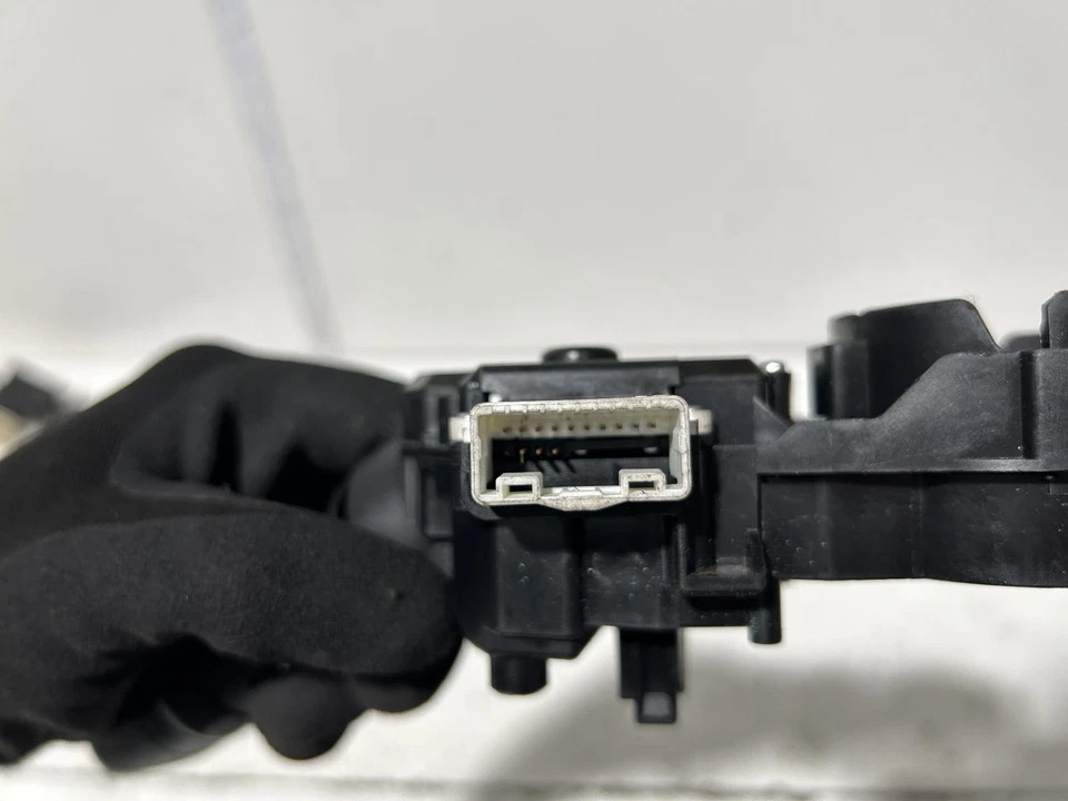 Toyota RAV4 Flasher Switch 40 Series 12/2012-11/2018 - image 4 of 4