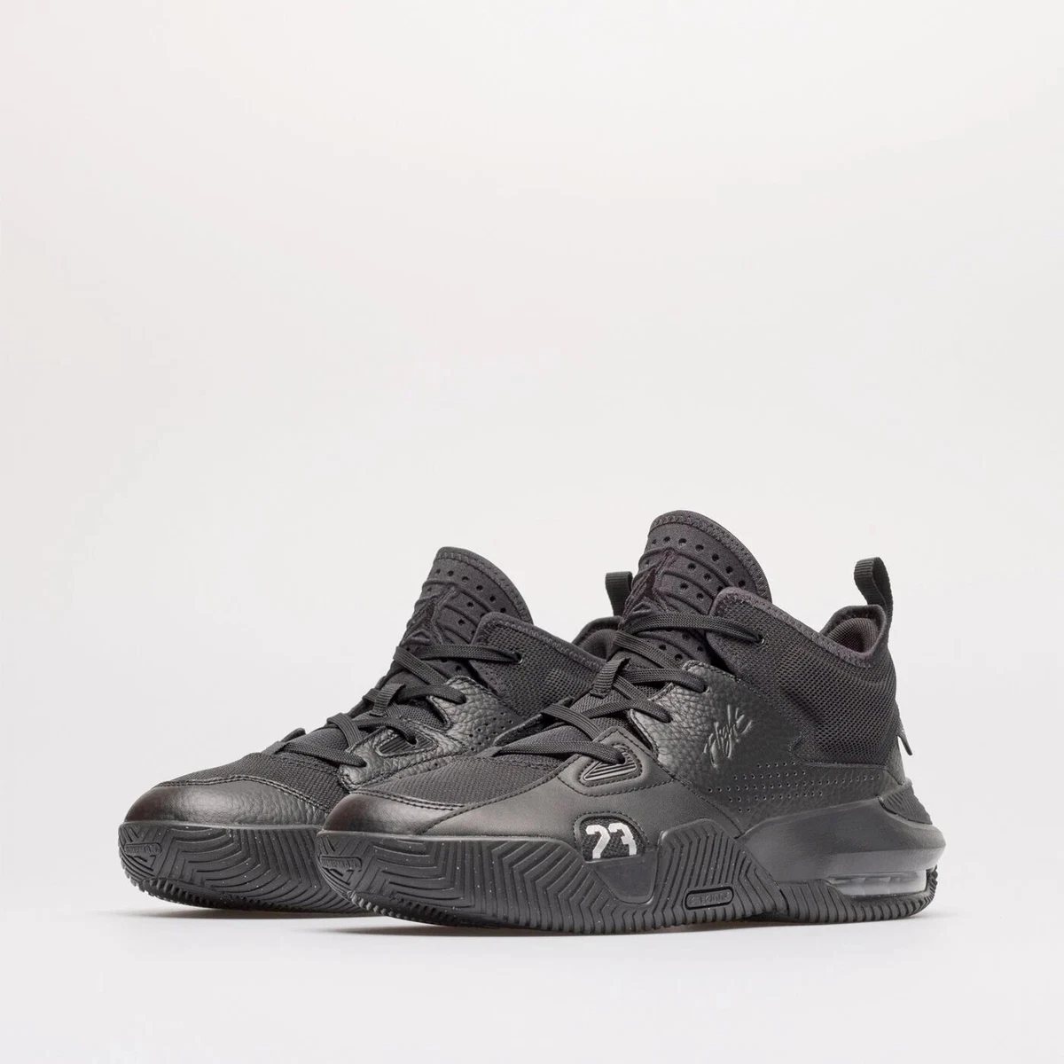 Loyal trainers best sale