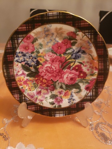 Ralph Lauren Wedgwood Hampton Floral Plate 6”