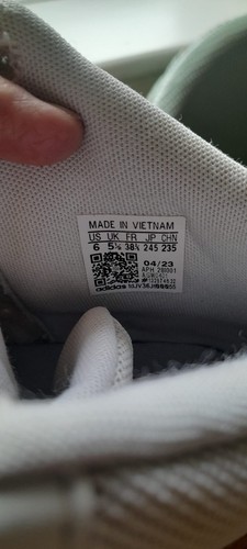 Adidas High tops All white UK 5.5 - Picture 8 of 8