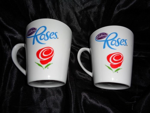 CUP / MUG: 2 X VINTAGE CADBURY ROSES ADVERTISING COLLECTIBLE DRINKS RETRO WHITE - Picture 1 of 6
