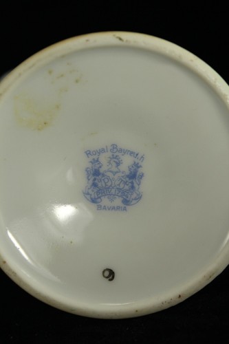 Antique Royal Bayreuth Bavaria BRITTANY WOMAN 4" Cream Pitcher - Blue Mark - Picture 6 of 6