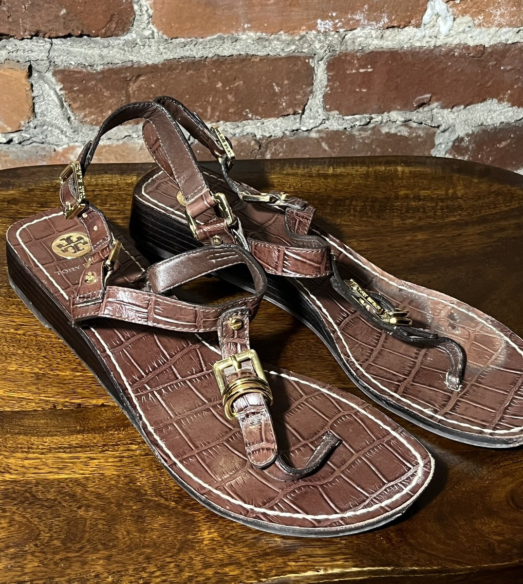 【sale】トリバーチ サンダル 女性 皮革 茶 ココナッツ おしゃれ Tory Burch Sandals Croc Embossed Leather Brown Thong Gold