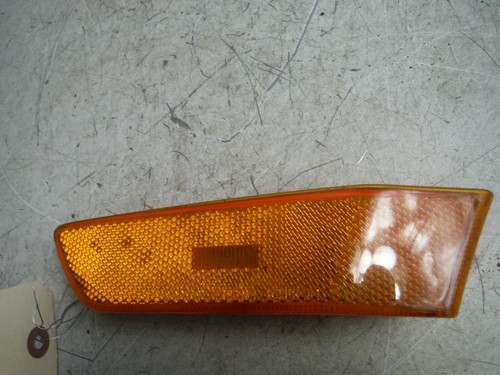 2005 INFINITI G35 LEFT FRONT BUMPER REFLECTOR LIGHT OEM INDICATOR LAMP LENSE - Picture 2 of 9