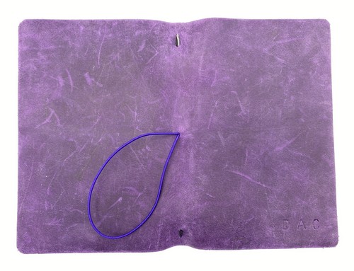D A C Purple 8.5 X 6 Soft Leather Travelers Notebook With 2 Elastics Field Notes - Picture 2 of 11