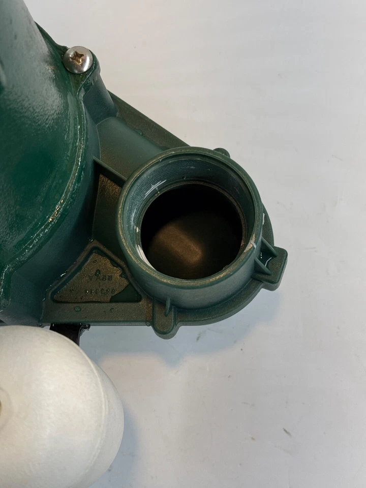 Zoeller 1263 1/2HP 103GPM Cast Iron Submersible Sewage Sump Pump - Image 3 of 4