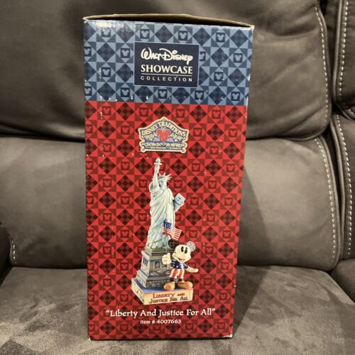 Jim Shore Disney Liberty and Justice For All statuetta patriottica Topolino 4007663 - Foto 3 di 9