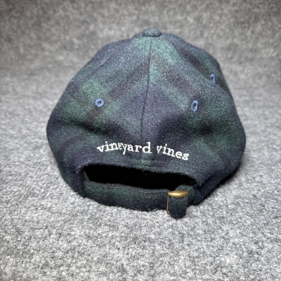 Gorra Vineyard Vines verde azul marino a cuadros azul con tirantes Spellout lana preppy Foto 3 de 4