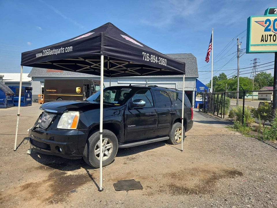 Luz de conducción usada se adapta a: GMC Yukon 2011 base de conducción antiniebla grado A Foto 2 de 4