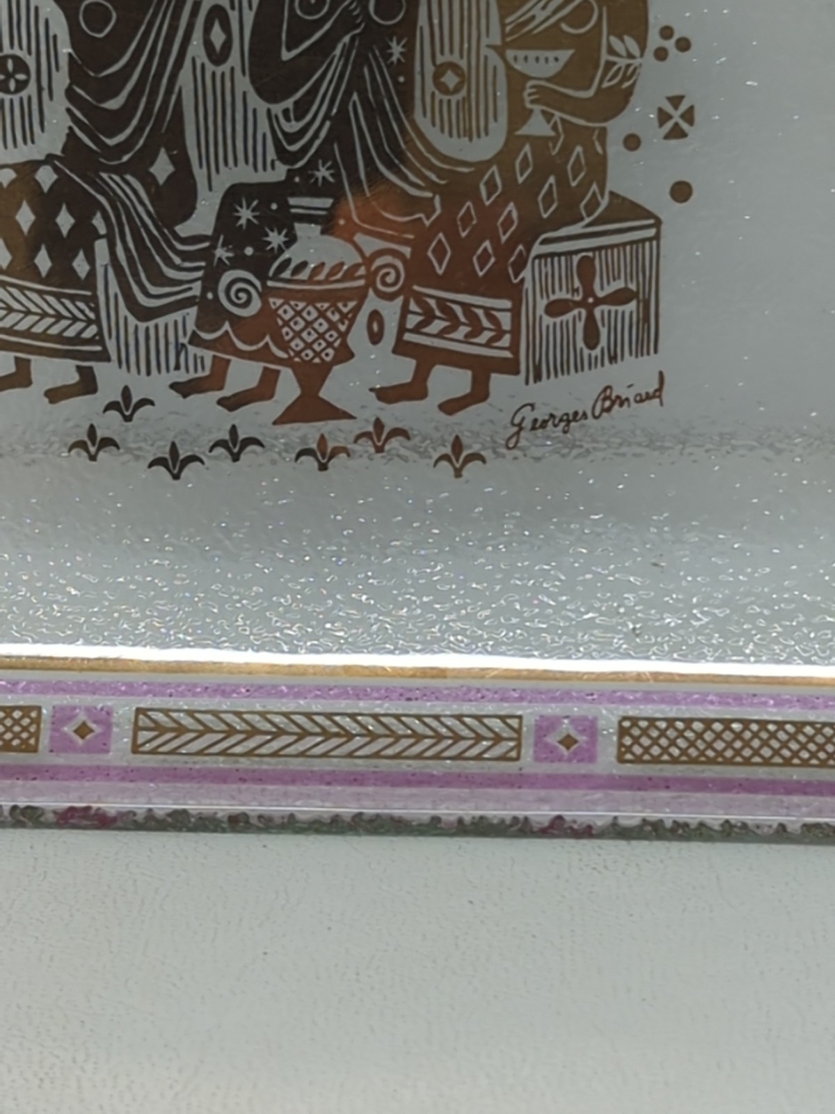 Vintage Georges Briard Triangular Glass Dish Olympia Pattern MID CENTURY HTF 7"