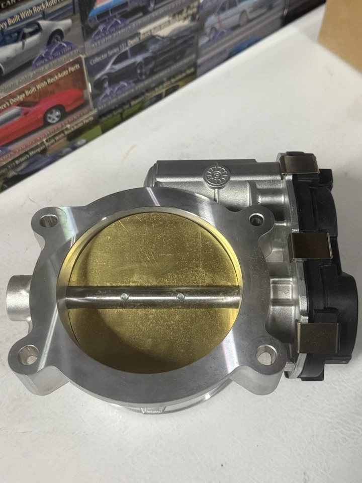 Cuerpo de acelerador genuino GM 2173156 Cadillac DTS XLR SRX STS Buick Lucerna Foto 3 de 4