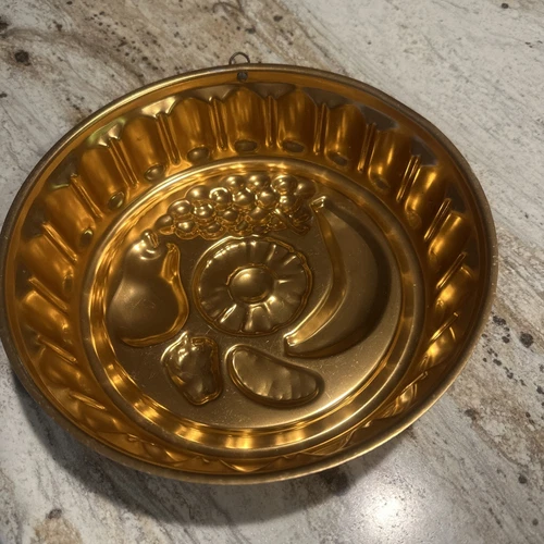 VTG Mirro Copper Tone Round Fruit Mold - Embossed - 10” Diameter 
