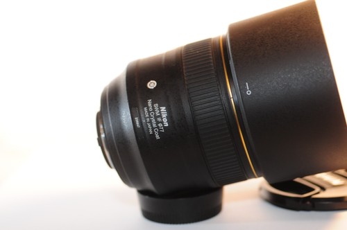 Nikon N AF-S Nikkor 85mm f/1.4 G FX portrait lens HB-55 for F5 D850 D780 DF ZF - Picture 7 of 10