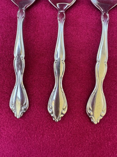 Set 7 cucchiaini Oneida Cantata inox 6" - Foto 2 di 13
