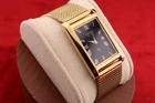 ⌚✨ Vintage Seiko Slim Quartz Gentlemen's Black Dial , Golden Mesh Band Watch