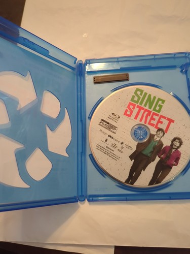 Sing Street [Blu-ray] Aidan Gillen, Maria Doyle Kennedy, Jack Reynor, Lucy Boyn - Foto 2 di 2