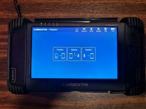CelIebrite Touch UFED Dispositif d'extraction médico-légale Portable Win XP Données mobiles - Photo 2 sur 5