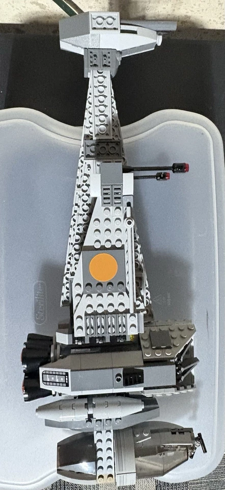 LEGO Star Wars: B-Wing (75050) - Image 2 of 3