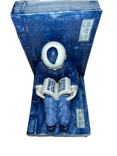 Asian Porcelain Boy Reading Book Bookend - Picture 3 of 5
