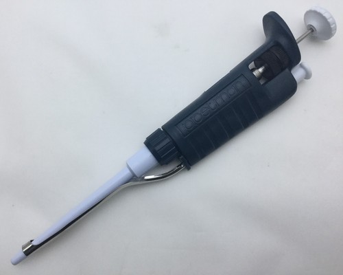 Gilson Pipetman Classic Pipette Set | 20µl, 200µl, 1000µl | Cleaned + Calibrated - Picture 9 of 10