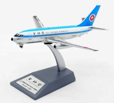 B737-281 ALL NIPPON AIRWAYS (ANA) JA8401 WITH STAND