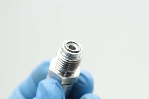 Fujikin C100491 Inline Passthrough Filter / 16.2 MPa / 2.26 KPa / C100492 - Picture 3 of 4