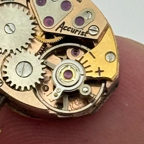 13mm Ladies Accurist ETA 2487 Manual Wind 21 Jewels Swiss Watch Movement PARTS - Picture 6 of 17