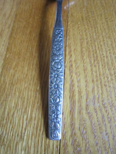 Vtg Oneida Stainless Silverware Malibu Slotted Serving Spoon Flowers - Picture 3 of 12