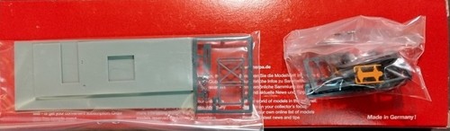 HERPA 156240 Camion autoarticolato 5 assi MAN TGX XL SZ "BAU TRANS" - scala H0 - Foto 8 di 8
