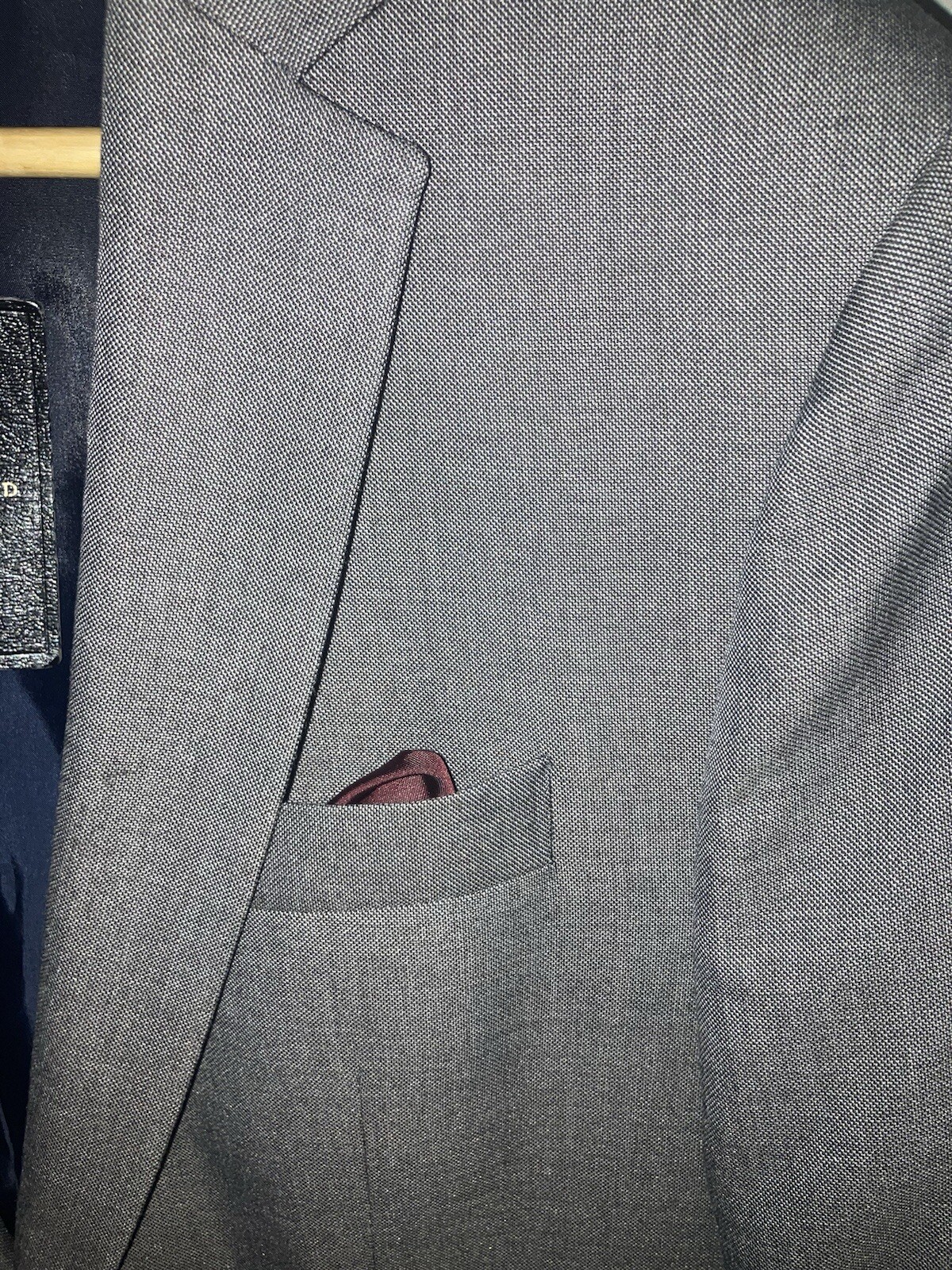 Picture 4 of 12