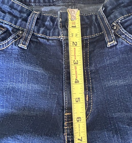 Signature Levi Strauss Womens 4 Bermuda Denim Jean Shorts 28” Waist 9” Inseam - Picture 10 of 11