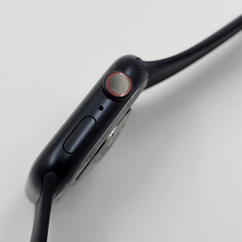 Apple Watch Series 8 3K638LL/A cellulaire 45 mm minuit - Photo 7 sur 8